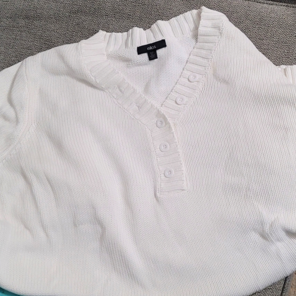 Ellos White sweater